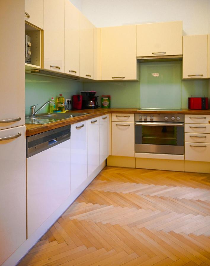 Bright Suite Universitaet Wien ภายนอก รูปภาพ